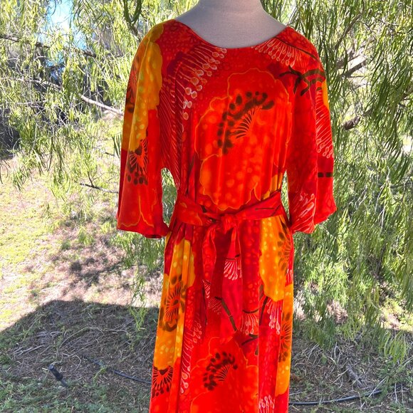 60's Hilo Hattie Dress - Maxi - Funky Floral - Bright & Vibrant - Size 12 - Picture 1 of 11